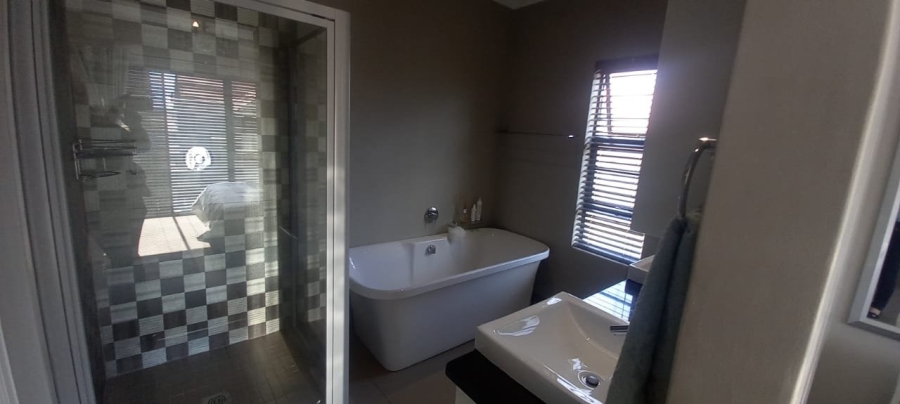 3 Bedroom Property for Sale in Wild Olive Estate Free State